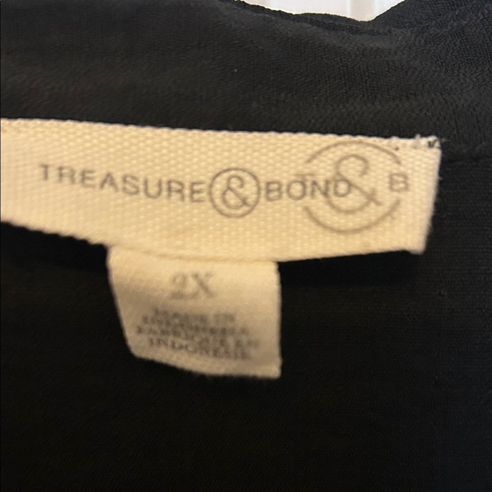 Treasure & Bond Classic Black Top - Picture 2 of 9